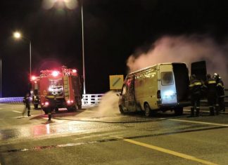 Ιόνια Οδός : Νεκρός οδηγός φορτηγού που συγκρούστηκε με νταλίκα