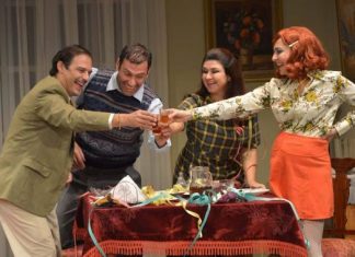 Οι τελευταίες παραστάσεις για την «Μάνα… Μητέρα… Μαμά…» του ΔΗΠΕΘΕ Αγρινίου