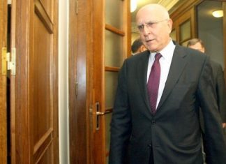 Στ. Δήμας: Δεν πρόκειται να δεχθώ να εκλεγώ με ψήφους της Χ.Α.