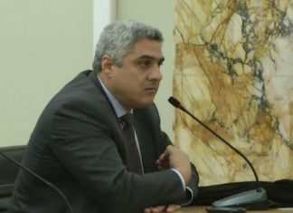 Ανεξαρτητοποιήθηκε και επίσημα ο Ν. Καζαντζής από την παράταξη Παπαναστασίου