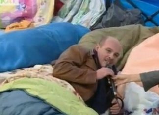 Μιχελογιαννάκης, ο Ρωμανός της Βουλής : ΠΑΣΟΚ, ΔΗΜΑΡ, ΣΥΡΙΖΑ, sleeping bag και αύριο υπουργός