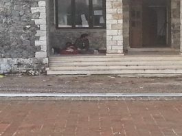 Η “ομερτά” των Οινιαδών πρέπει να σπάσει : Μετανάστες – σκλάβοι και φέτος στα χωράφια
