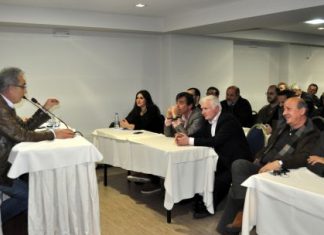 Είμαστε μια ωραία ατμόσφαιρα