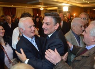 Τελειώσαμε και μείναμε μονάχοι