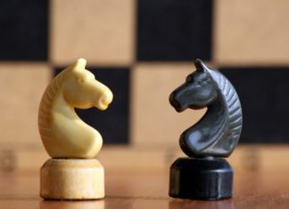 Τι θα κάνουμε ρε μ@λ@κα;