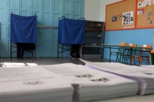 “Νοθεία” στις εκλογές: Το παρασκήνιο με Singular και Ιndra