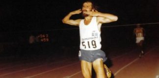 Άγαλμα του Μιχάλη Κούση στο ΔΑΚ Αγρινίου