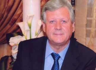 Toν Κώστα Χειμώνα θα προτείνει η δημοτική αρχή Αγρινίου για Συμπαραστάτη