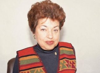 “Οι 13 φωνές της σιωπής”- θεατρική παράσταση βασισμένη στα κείμενα της Ακακίας Κορδόση