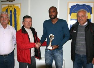 Η απονομή στον Ετζενγκέλε – “Δεν χρειάζεται πανικός, συνεχίζουμε την προσπάθεια”