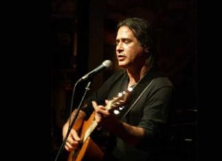 Ο Παντελής Θαλασσινός @ Ανδρομέδα