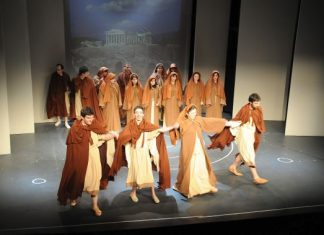 Κέρδισε το χειροκρότημα η θεατρική παράσταση «Δαίδαλος και Ίκαρος» από το «Παναγία Ελεούσα»