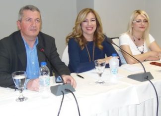 Τέτοιο κόμμα που ‘μαστε, σε τέτοια media κάνουμε διαρροές