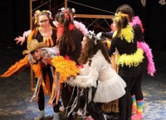 Με μεγάλη επιτυχία η θεατρική παράσταση των μαθητών του λυκείου Αιτωλικού