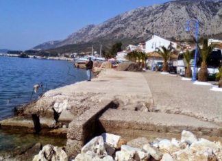 Επικίνδυνος ο παραλιακός πεζόδρομος στον Αστακό