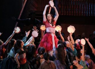 Η “Όπερα της Βαλίτσας” στο Παπαστράτειο με την Κάρμεν του Μπιζέ