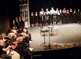 Καθήλωσε η μουσικοθεατρική παράσταση «Άνω Θρώσκω» από το Τμήμα Παραδοσιακής Μουσικής του Δήμου Αγρινίου