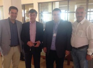 Από αριστερά : Καραμανλικός, Κατσιφαρικός, απλώς δεξιός και απλώς ΠΑΣΟΚ