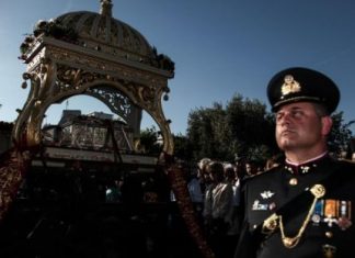 Τα “λείψανα” ενός άθλιου κράτους