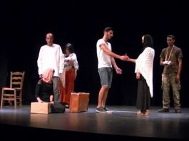 «Το Αγόρι µε τη βαλίτσα» του Μάικ Κένι από τη Θεατρική ομάδα του ΣΔΕ Αγρινίου