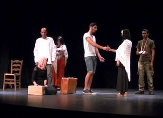 «Το Αγόρι µε τη βαλίτσα» του Μάικ Κένι από τη Θεατρική ομάδα του ΣΔΕ Αγρινίου