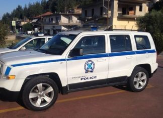 Tζιπ στο Αστυνομικό Τμήμα Θέρμου έστειλε ο Πανούσης