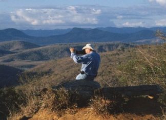 «Το Αλάτι της Γης» στον «Ελληνίς»