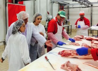 Ένα κιλό κατιμά για το φίλο μου το Γιώργο, σε παρακαλώ