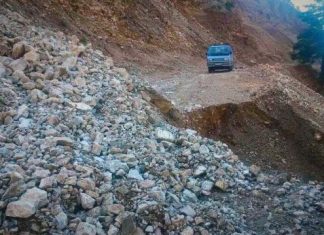 Αποκλεισμένα για δύο μέρες 300 άτομα στην Αρέντα λόγω κατολίσθησης