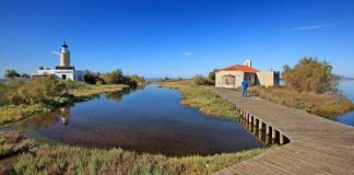 Ο φάρος και το ξωκλήσι του Αγίου Σώστη στο Μεσολόγγι