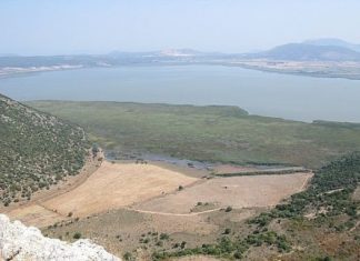 Η σαγηνευτική ομορφιά της λίμνης Βουλκαριάς