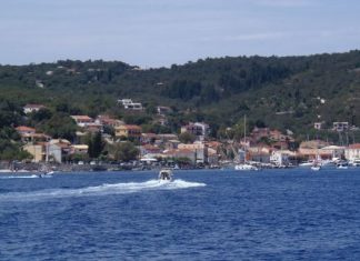 Yachting from Lefkas to Paxoi
