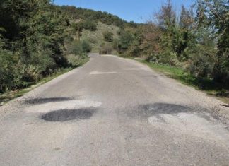 «Μπάλωσαν» το δρόμο Χρυσοβίτσα – Βαλόστρατο!