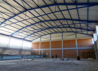 Φτάνει η τελευταία παράταση για το Κλειστό της αερογέφυρας;