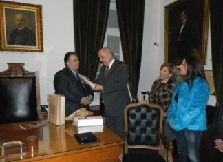 Με υπόμνημα για τα ζωτικά αιτήματα της πόλης έφυγε ο Κουίκ από το Μεσολόγγι