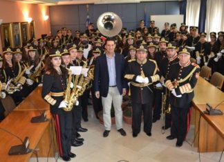 Πρωτοχρονιάτικα κάλαντα και ευχές στο Δημαρχείο Αγρινίου