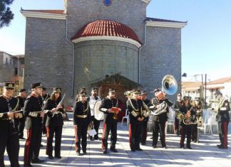 Χριστουγεννιάτικες νότες σε κάθε γωνιά του Δήμου!