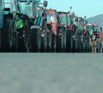 Νέος αποκλεισμός της Ιόνιας Οδού σήμερα στο Χαλίκι από τους αγρότες