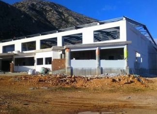 Με γοργό ρυθμό προχωρούν οι εργασίες στο νέο Κλειστό Γυμναστήριο Αστακού