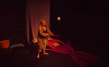 On demand η βρεφική παράσταση του Μικρού Θεάτρου “Κοίτα”