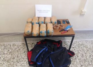 Τράκαρε στο Κεφαλόβρυσο και προσπάθησε να κρύψει 4,5 κιλά χασίς στο στηθαίο του δρόμου