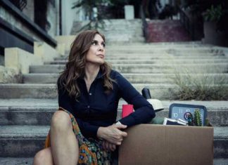 Η «Απολυμένη» στο Παπαστράτειο Μέγαρο Αγρινίου