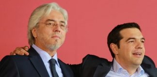 – Όπως βλέπετε, δεν είμαι εγώ με το ΣΥΡΙΖΑ, ο ΣΥΡΙΖΑ είναι μαζί μου! Εγώ δεν αγκαλιάζω κανένα…