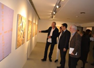 Εγκαινιάστηκε η έκθεση ζωγραφικής «ΕΞΟΔΟΣ» του Δημήτρη Παπατρέχα