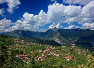 Ορεινή Ναυπακτία: Ταξίδι στα Κράβαρα