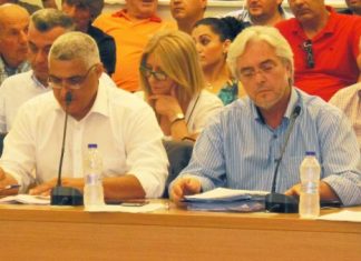 Κάτω τα χέρια από το Ρόκο