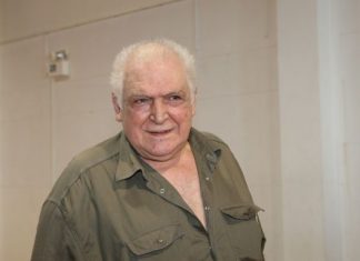Ο Κώστας Καζάκος το τιμώμενο πρόσωπο στην 5η Θεατρική Συνάντηση Ερασιτεχνικών Ομάδων “Θεάτρου Όψεις”
