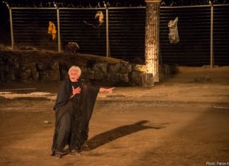 Καθήλωσε η Δ. Μπεμπεδέλη στην πρεμιέρα της Εκάβης του ΔΗΠΕΘΕ Αγρινίου