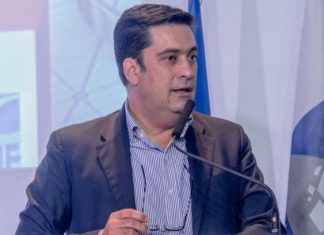 Η μπηχτή του Παπαναστασίου για τους βουλευτές της ΝΔ : «Φωτεινό παράδειγμα ο Τζαβάρας»