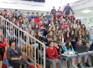 Σε εκδήλωση στο Γυμνάσιο Λουτρού οι ποδοσφαιριστές του Παναιτωλικού